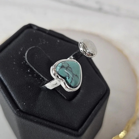 Earth Heart Adjustable Fashion Ring A46 - Picture 4 of 5